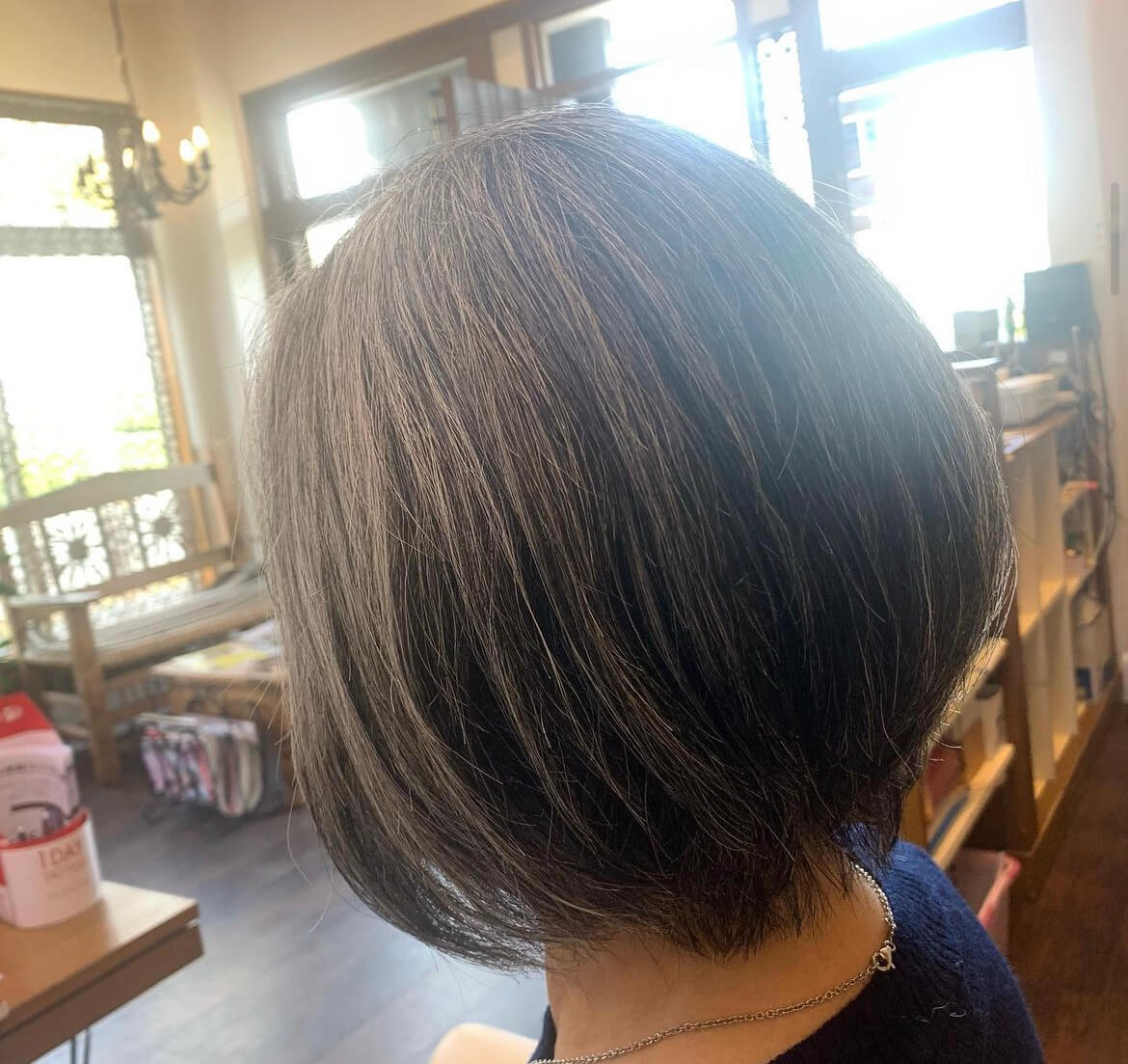 【顔の形別】40代・50代おばさんぽくない若見えするヘアスタイルを美容師が解説